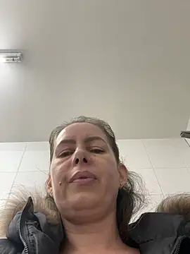 Snapshot of uber_babe chatting on December 16, 2024, 8:09 am uber babe online show from December 16, 2024, 8:09 am