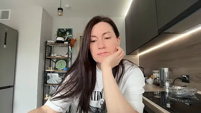 jainesummer online show from April 7, 2026, 8:15 am