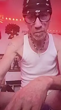 Undercover Pornstar online show from April 16, 2026, 1:45 pm