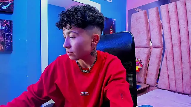 Im Mathias online show from December 5, 2025, 1:25 am