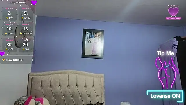 Snapshot of stephania_t chatting on July 8, 2026, 2:10 pm stephania t online show from July 8, 2026, 2:10 pm