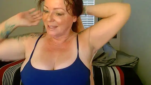 Snapshot of Nikkimastersgirl1091 chatting on August 1, 2026, 1:10 pm Nikkimastersgirl1091 online show from August 1, 2026, 1:10 pm
