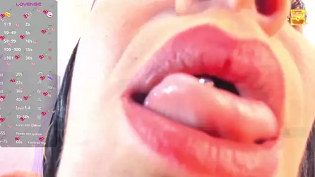 Snapshot of Michellcockxxx chatting on February 15, 2026, 10:25 am Michellcockxxx online show from February 15, 2026, 10:25 am