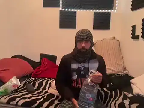 Snapshot of Mortero0o0 chatting on December 3, 2024, 12:24 am Mortero0o0 online show from December 3, 2024, 12:24 am