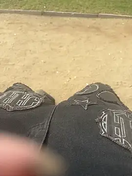 Mortero0o0 online show from April 18, 2026, 2:54 pm