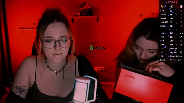 luna berryy online show from September 11, 2025, 2:44 am