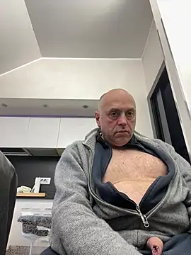 Snapshot of pantomax chatting on February 14, 2025, 3:58 pm pantomax online show from February 14, 2025, 3:58 pm