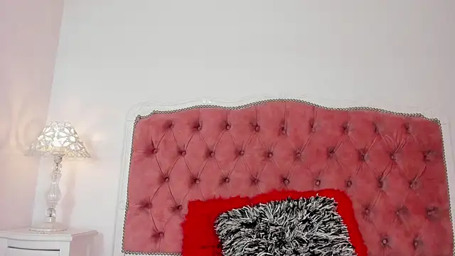 Snapshot of amberlitle chatting on September 11, 2025, 12:16 pm amberlitle online show from September 11, 2025, 12:16 pm