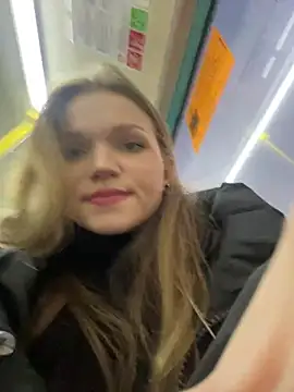 KitteCat online show from December 27, 2024, 1:39 pm