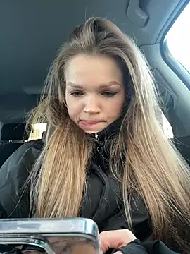 KitteCat online show from February 19, 2025, 11:49 am