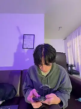 Ne0nn online show from December 10, 2024, 8:08 am