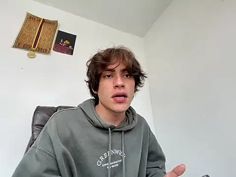 Ne0nn online show from December 30, 2024, 5:44 pm