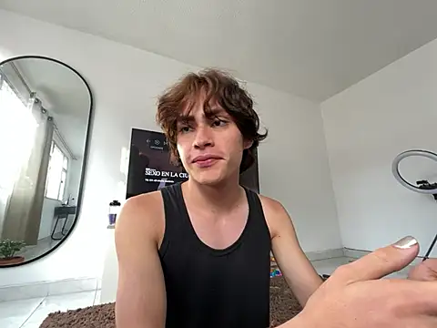 Ne0nn online show from December 31, 2024, 9:50 pm