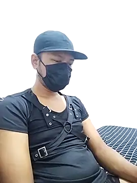 dark boy28 online show from November 10, 2025, 5:34 pm