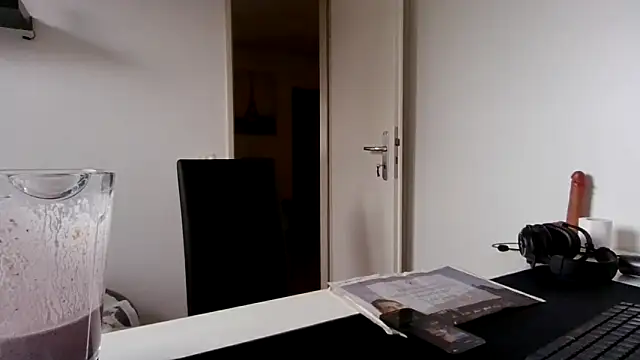 alpha-hunk online show from March 30, 2026, 10:49 am