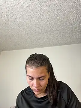 aurora divine online show from March 27, 2026, 7:02 pm