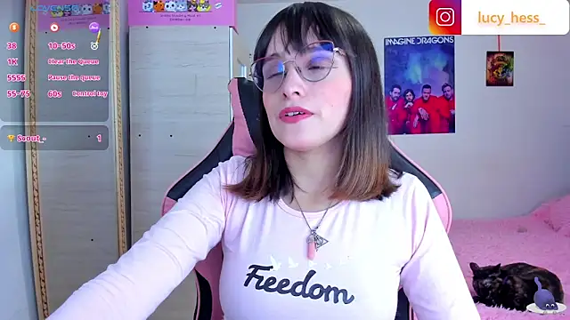 Lucyy-hess online show from February 2, 2026, 6:50 pm