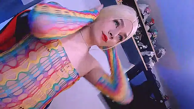 bubble red online show from September 9, 2025, 1:05 am