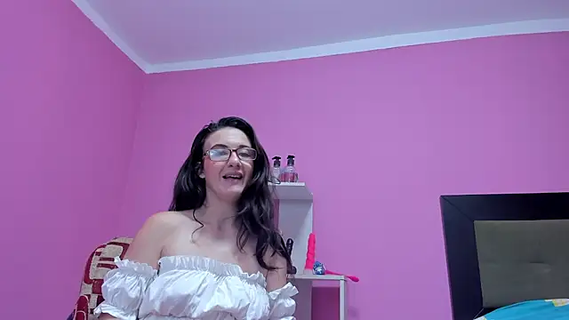 Snapshot of LolaBoobs chatting on February 20, 2025, 4:18 am LolaBoobs online show from February 20, 2025, 4:18 am