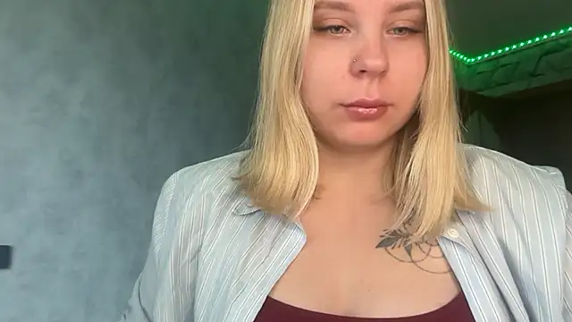 Thalia  Star online show from October 28, 2025, 9:13 am