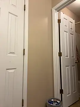 Snapshot of choclatepeaach chatting on April 16, 2026, 2:07 pm choclatepeaach online show from April 16, 2026, 2:07 pm