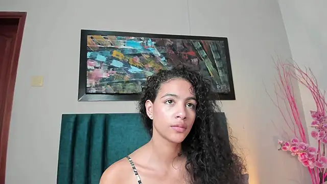 AntonellaHall  online show from December 5, 2025, 12:03 pm