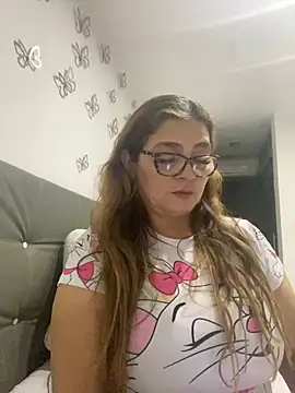 AntonellaAlondra4 online show from March 8, 2025, 4:56 am