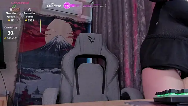 NielletaBlossom online show from April 10, 2026, 4:17 am