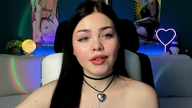 AkiraKatsu online show from December 17, 2024, 10:22 pm