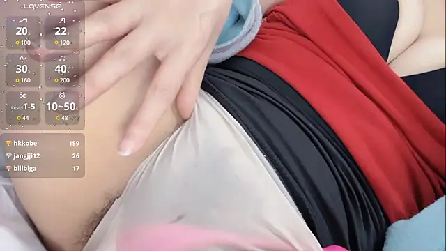 Snapshot of Qwi-V1 chatting on January 24, 2025, 2:39 am Qwi-V1 online show from January 24, 2025, 2:39 am