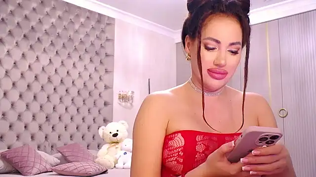 Snapshot of TianaPosh chatting on October 10, 2025, 6:07 pm TianaPosh online show from October 10, 2025, 6:07 pm