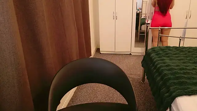 Snapshot of karlaolivia chatting on March 3, 2026, 9:04 am karlaolivia online show from March 3, 2026, 9:04 am