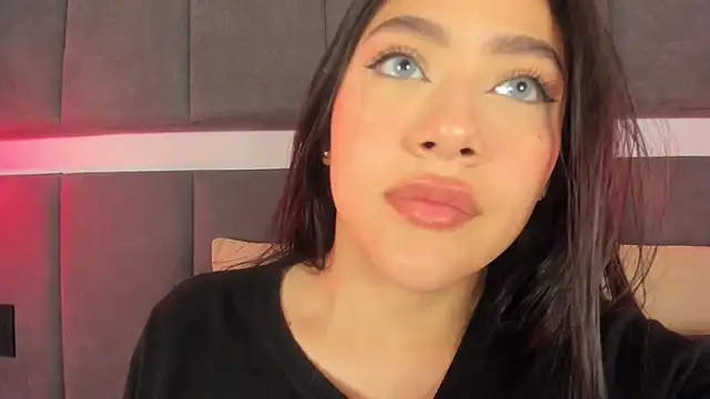 nicolle pierce online show from October 6, 2025, 2:14 pm