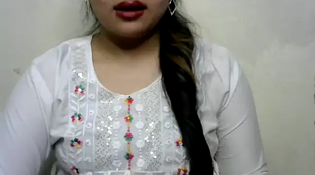 Snapshot of Come-on-over chatting on February 7, 2025, 10:20 pm Come-on-over online show from February 7, 2025, 10:20 pm