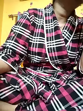 Royalgirl667 online show from December 23, 2024, 3:44 pm