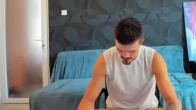 Snapshot of DonyBrown chatting on February 4, 2025, 12:55 pm DonyBrown online show from February 4, 2025, 12:55 pm