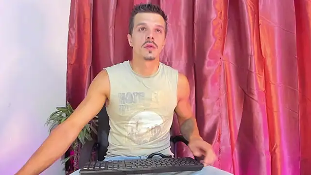 Snapshot of DonyBrown chatting on September 18, 2025, 2:57 am DonyBrown online show from September 18, 2025, 2:57 am