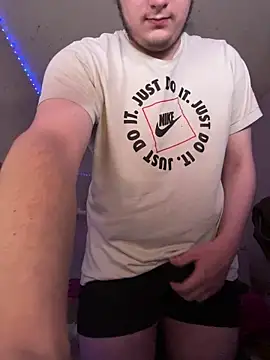 Lilian 701 online show from April 27, 2026, 8:18 pm