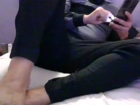 Snapshot of bilbi06 chatting on December 27, 2024, 4:21 pm bilbi06 online show from December 27, 2024, 4:21 pm