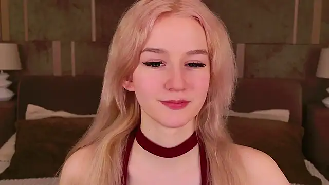 NaomiLoys online show from March 16, 2025, 9:58 pm