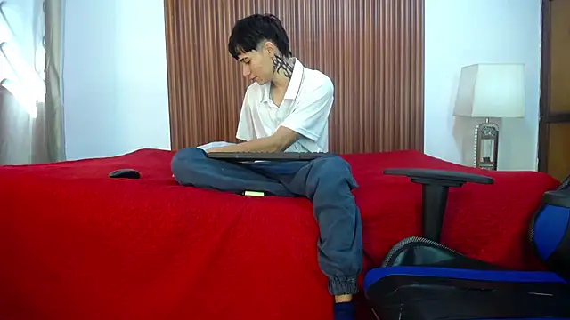 Snapshot of Zacktk7 chatting on December 7, 2024, 4:14 pm Zacktk7 online show from December 7, 2024, 4:14 pm