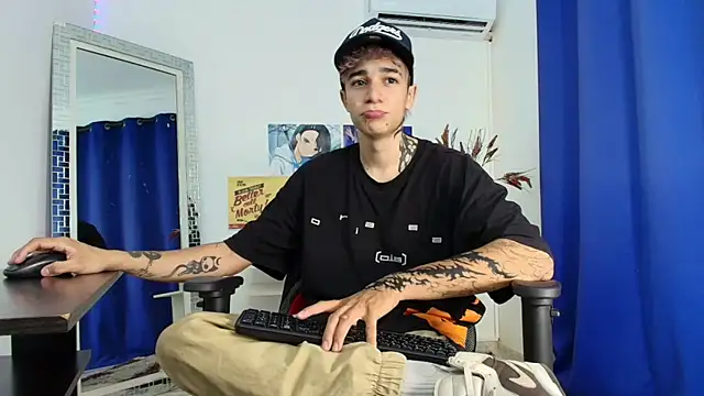 Snapshot of Zacktk7 chatting on March 19, 2025, 8:22 pm Zacktk7 online show from March 19, 2025, 8:22 pm