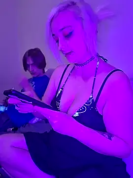 IzanamiNova online show from January 28, 2025, 7:32 am