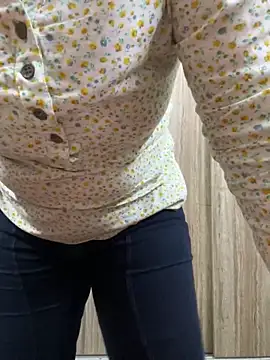 Sexy-Mona2 online show from April 13, 2026, 7:14 am