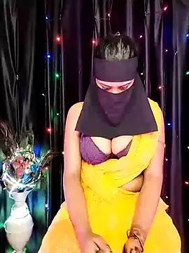 Snapshot of Anjelsarika chatting on December 6, 2024, 4:28 pm Anjelsarika online show from December 6, 2024, 4:28 pm