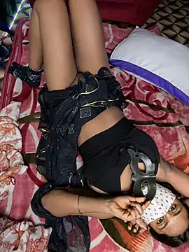 Snapshot of Anjelsarika chatting on December 18, 2024, 3:37 am Anjelsarika online show from December 18, 2024, 3:37 am