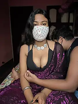 Snapshot of Anjelsarika chatting on January 13, 2025, 5:44 am Anjelsarika online show from January 13, 2025, 5:44 am