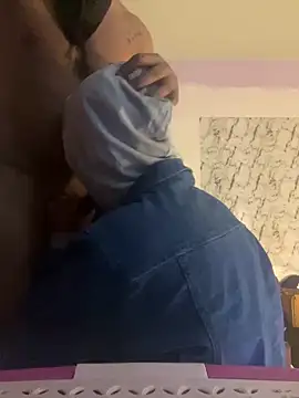 Snapshot of mikemacluffy chatting on January 24, 2025, 2:41 pm mikemacluffy online show from January 24, 2025, 2:41 pm