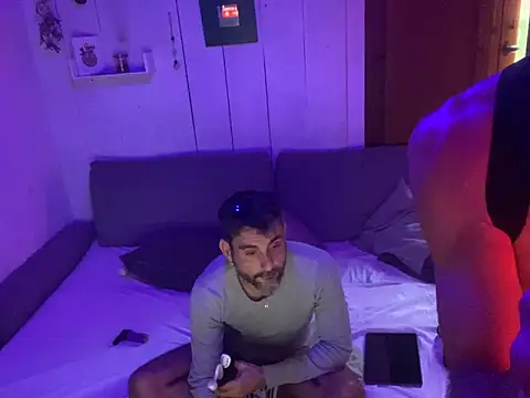 trebord77 online show from December 21, 2024, 3:09 pm