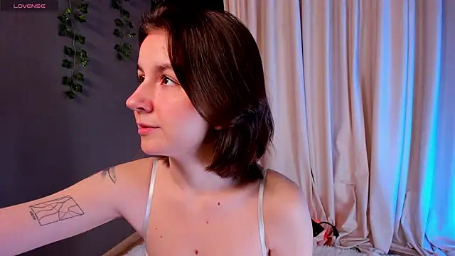 Snapshot of mind_game chatting on January 23, 2025, 5:45 am mind game online show from January 23, 2025, 5:45 am